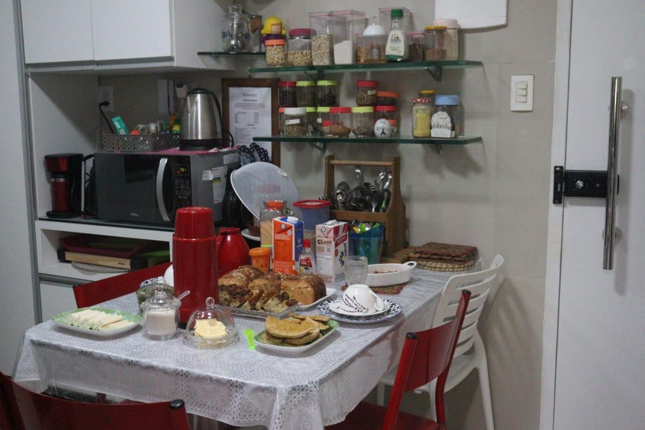 Pequeno Individual , Ventilador,tv, Mesa De Trabalho, Bairro Do Espinheiro * Recife